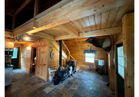 NY cabins for sale